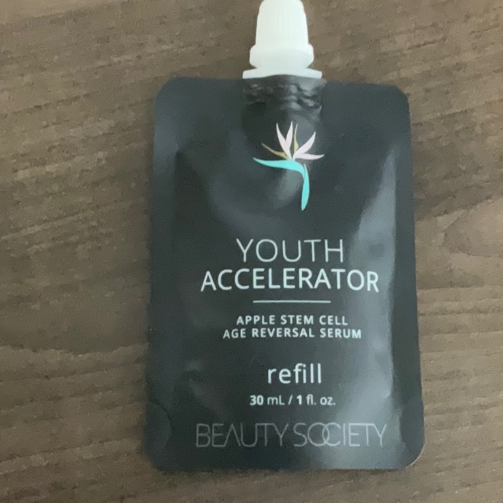 NWT Beauty Society Youth Accelerator Refill 1 fl oz